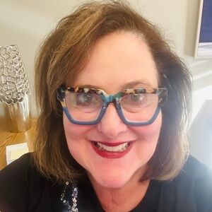 Meet your Posher, Renai